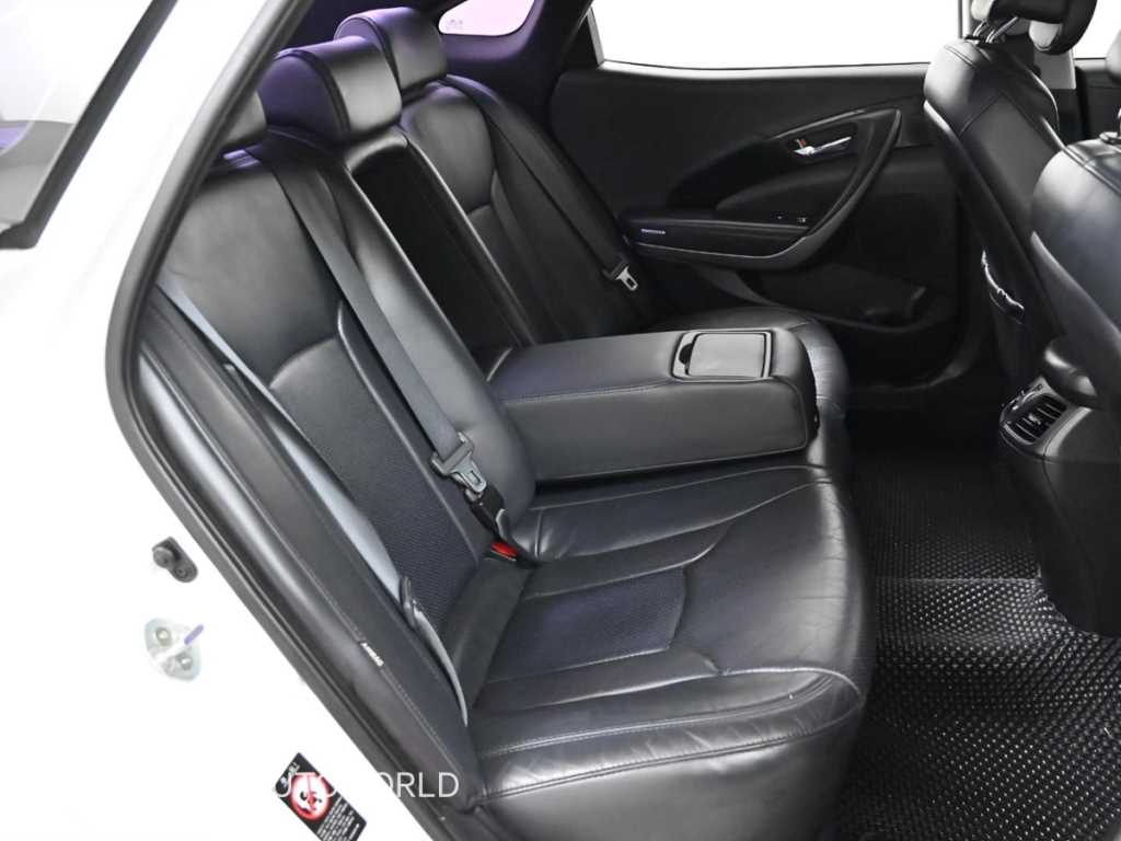 HYUNDAI Grandeur - Vista 12