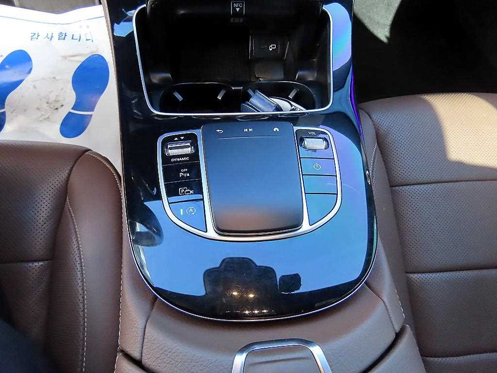 Mercedes Benz E class 2023 Negro - Importación desde Corea - HF Imports Iquique - Foto 13