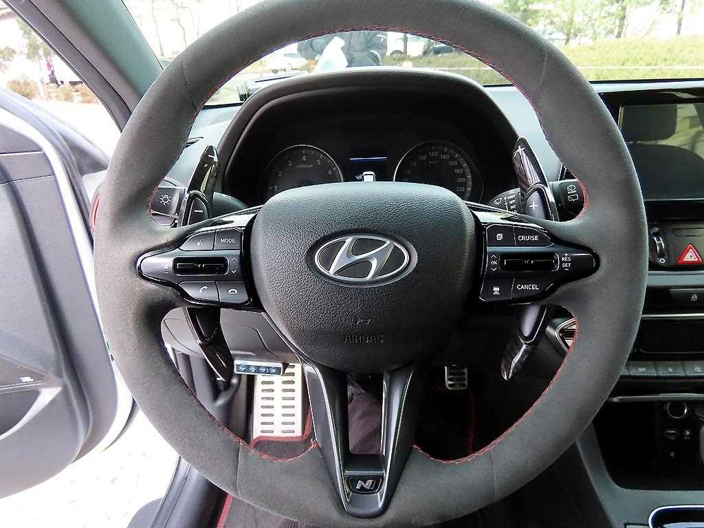 HYUNDAI i30 - Vista 8