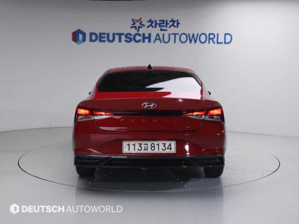 HYUNDAI Avante - Vista 4