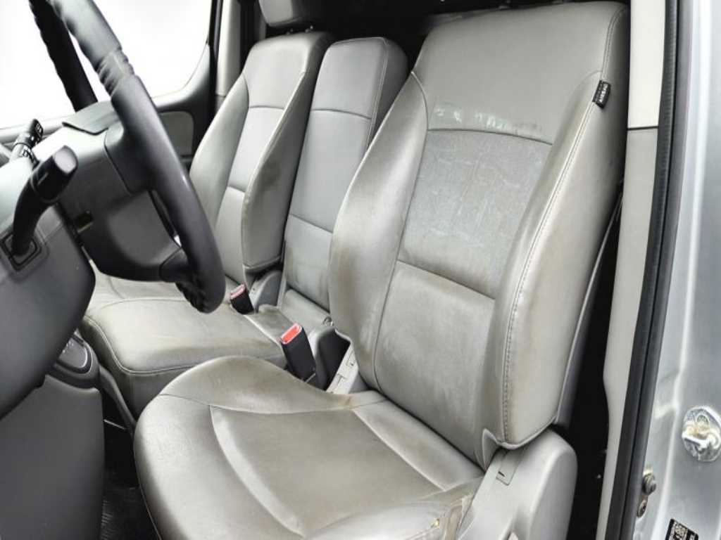 HYUNDAI Starex - Vista 11