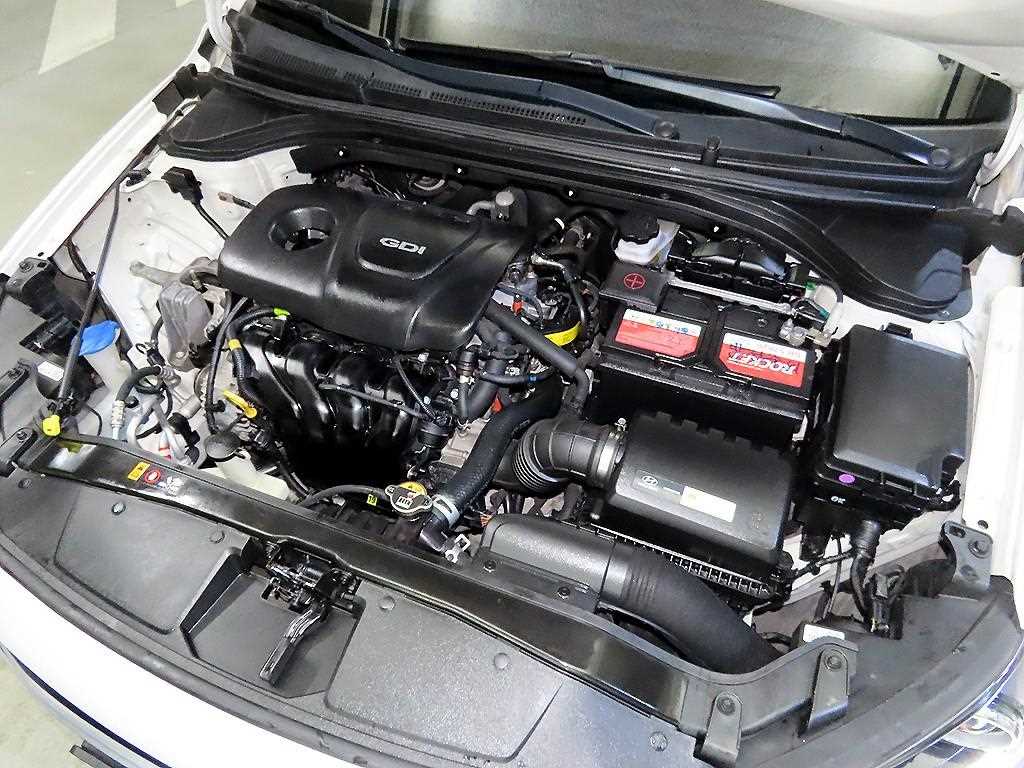 HYUNDAI Avante 2017 Blanco - Importación desde Corea - HF Imports Iquique - Foto 19