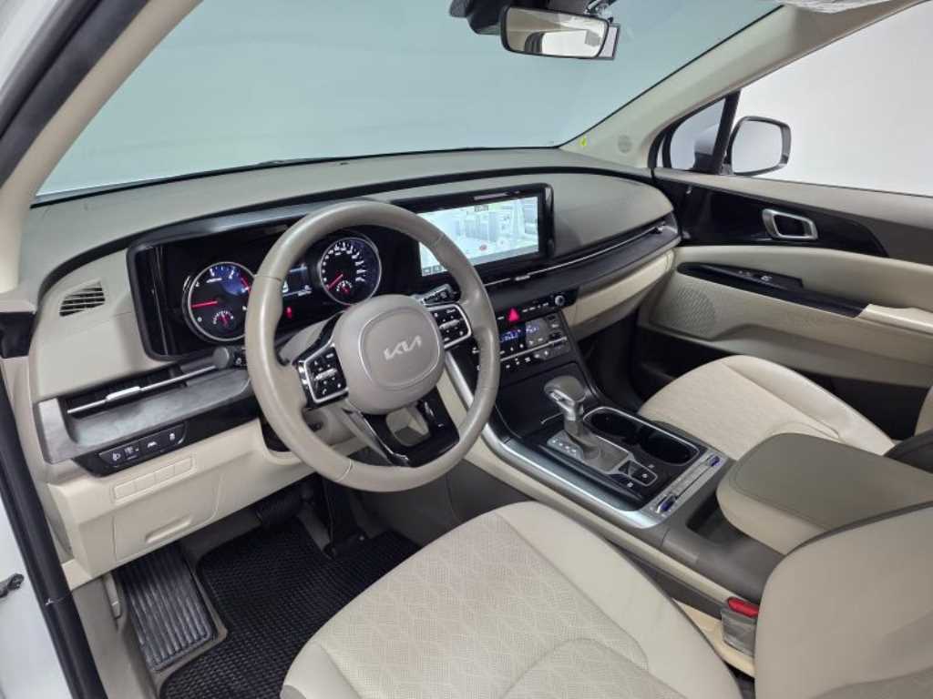 KIA Carnival - Vista 7