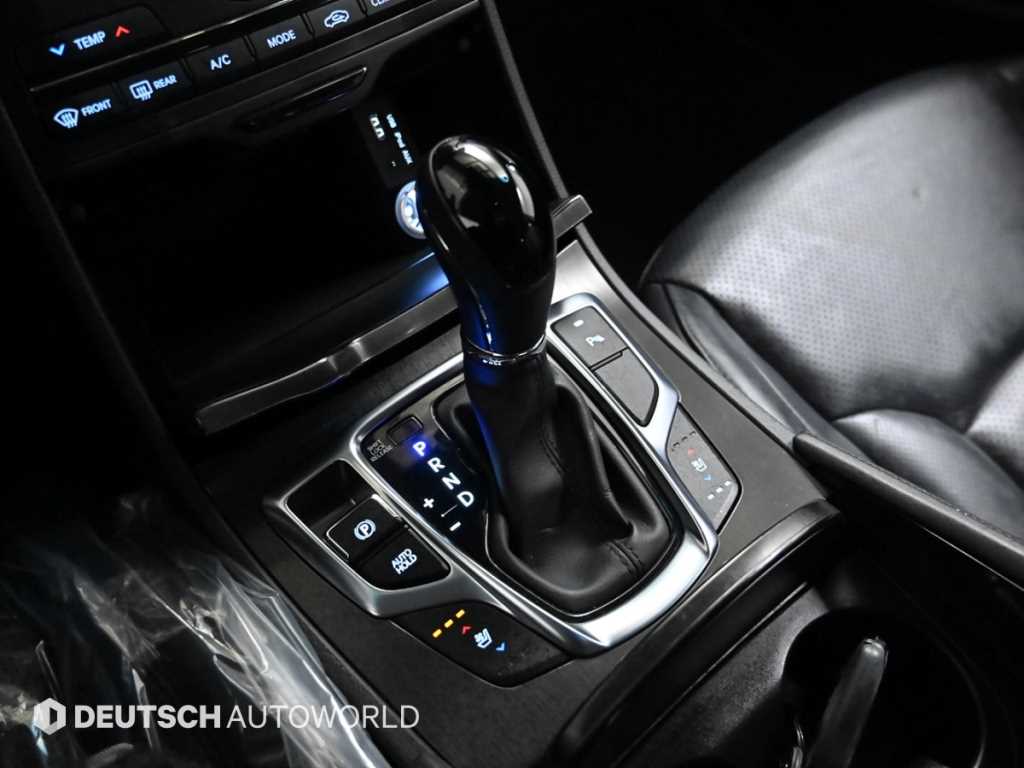 HYUNDAI Grandeur - Vista 9