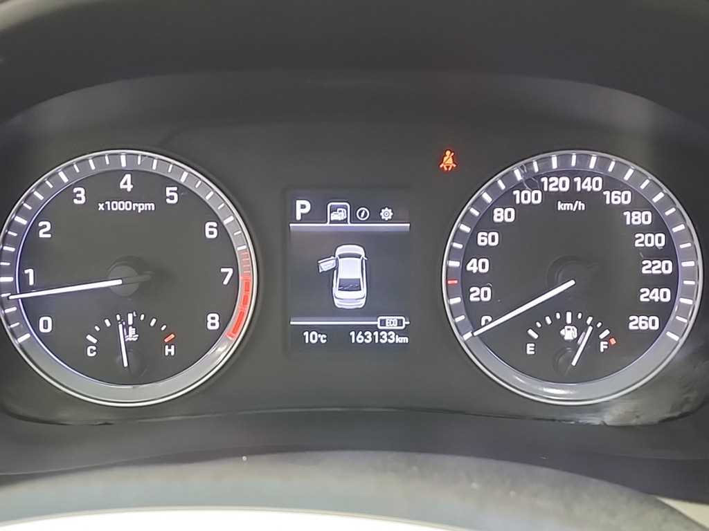 HYUNDAI Sonata - Vista 6