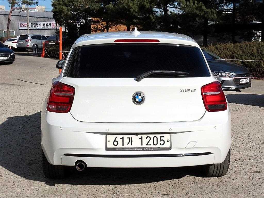 BMW 1 series - Vista 4