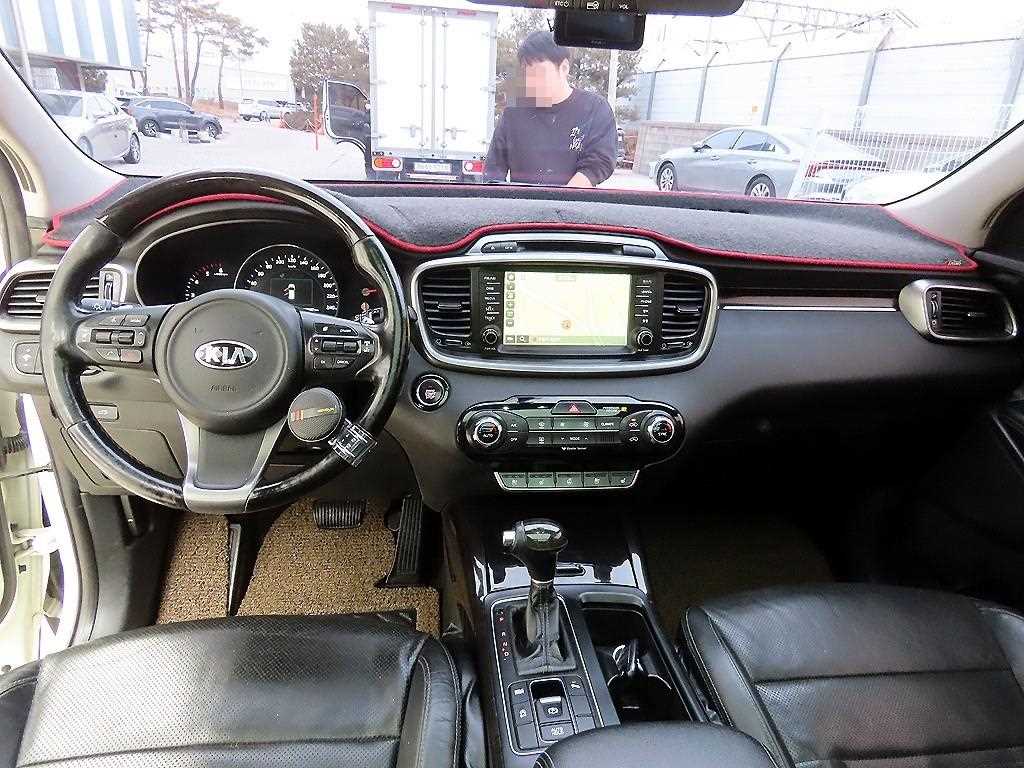 KIA Sorento - Vista 7