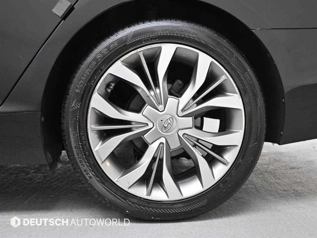 HYUNDAI Sonata - Vista 5