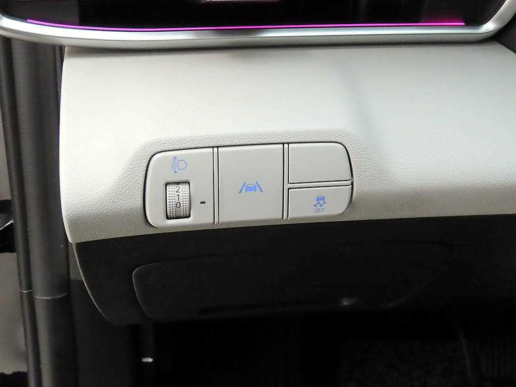 HYUNDAI Avante - Vista 12