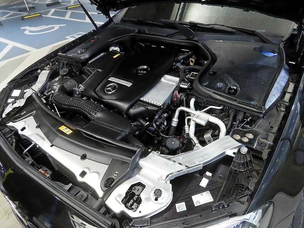 Mercedes Benz E class 2023 Negro - Importación desde Corea - HF Imports Iquique - Foto 19