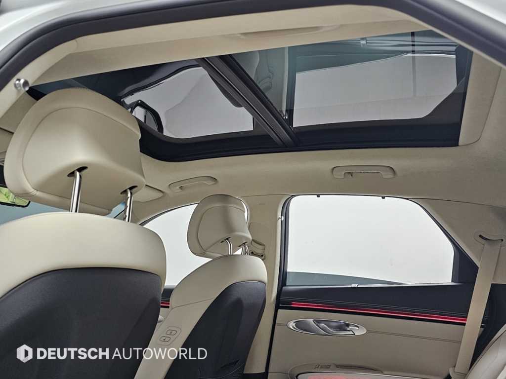 Genesis GV70 2025 Blanco - Importación desde Corea - HF Imports Iquique - Foto 19