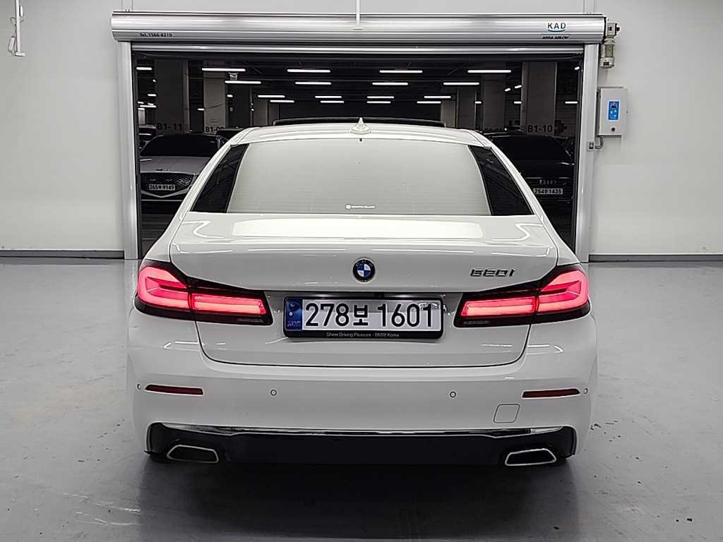 BMW 5 Series - Vista 4