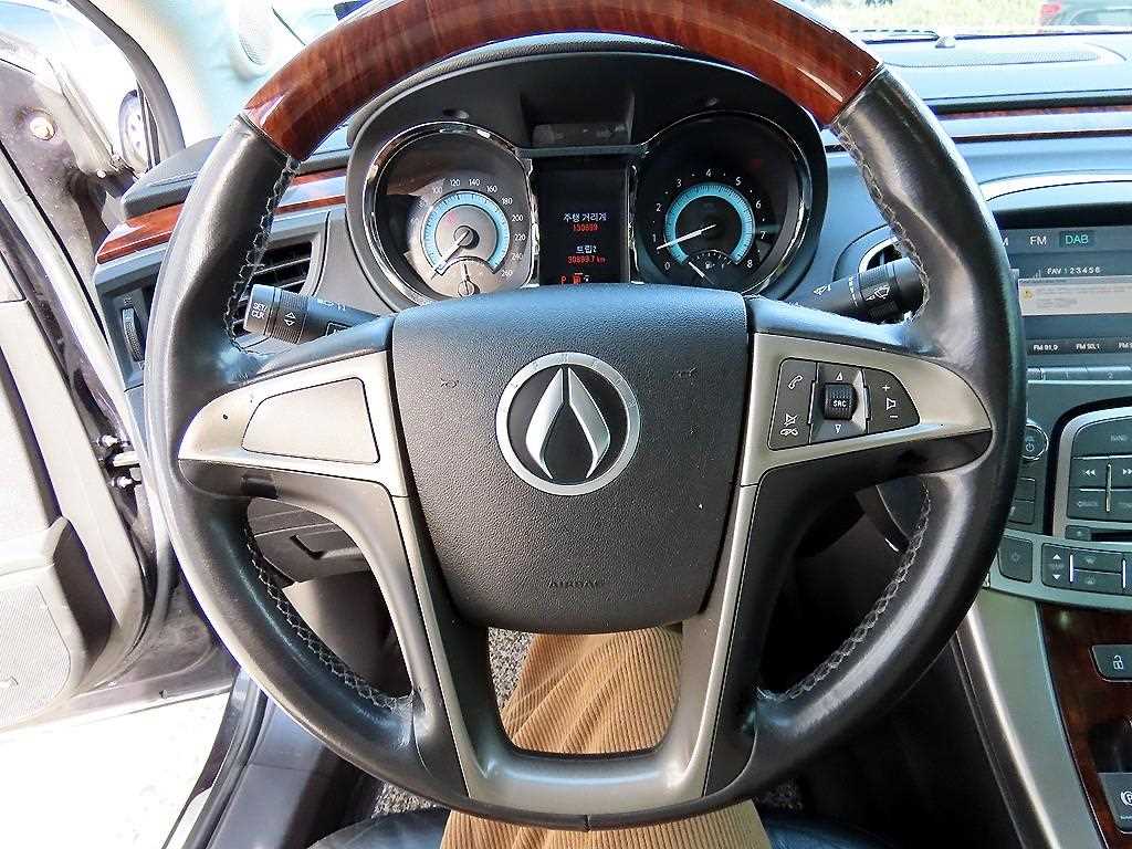 DAEWOO Alpheon - Vista 8