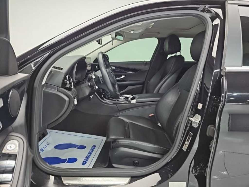 Mercedes Benz C Class - Vista 6