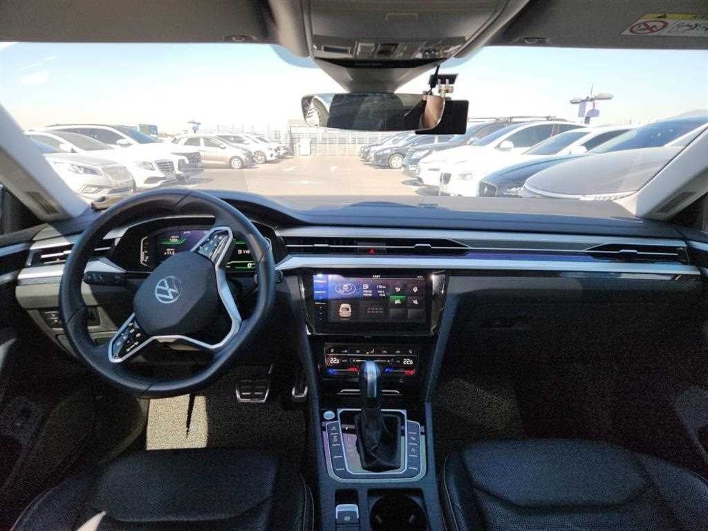 Volkswagen Arteon - Vista 5