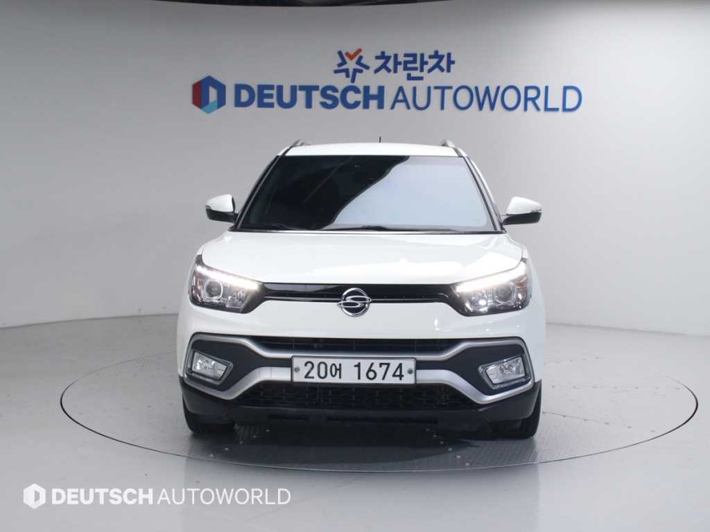 Ssangyong Tivoli - Vista 3