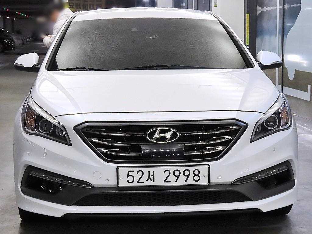 HYUNDAI Sonata - Vista 2
