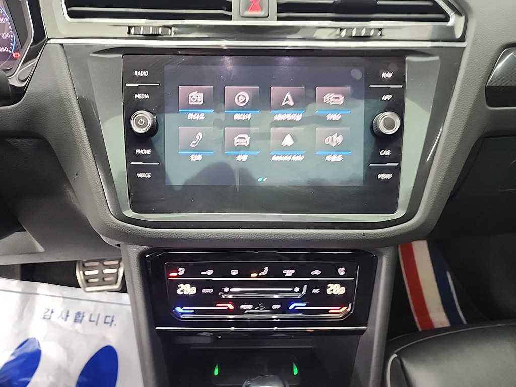 Volkswagen Tiguan - Vista 10