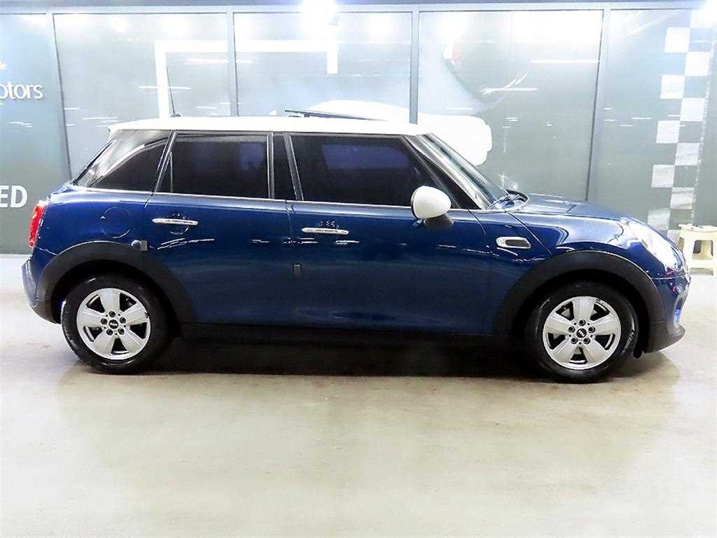 Mini Cooper - Vista 3