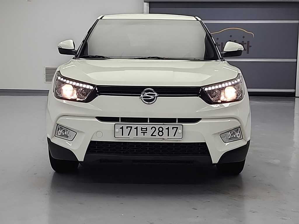 Ssangyong Tivoli - Vista 2