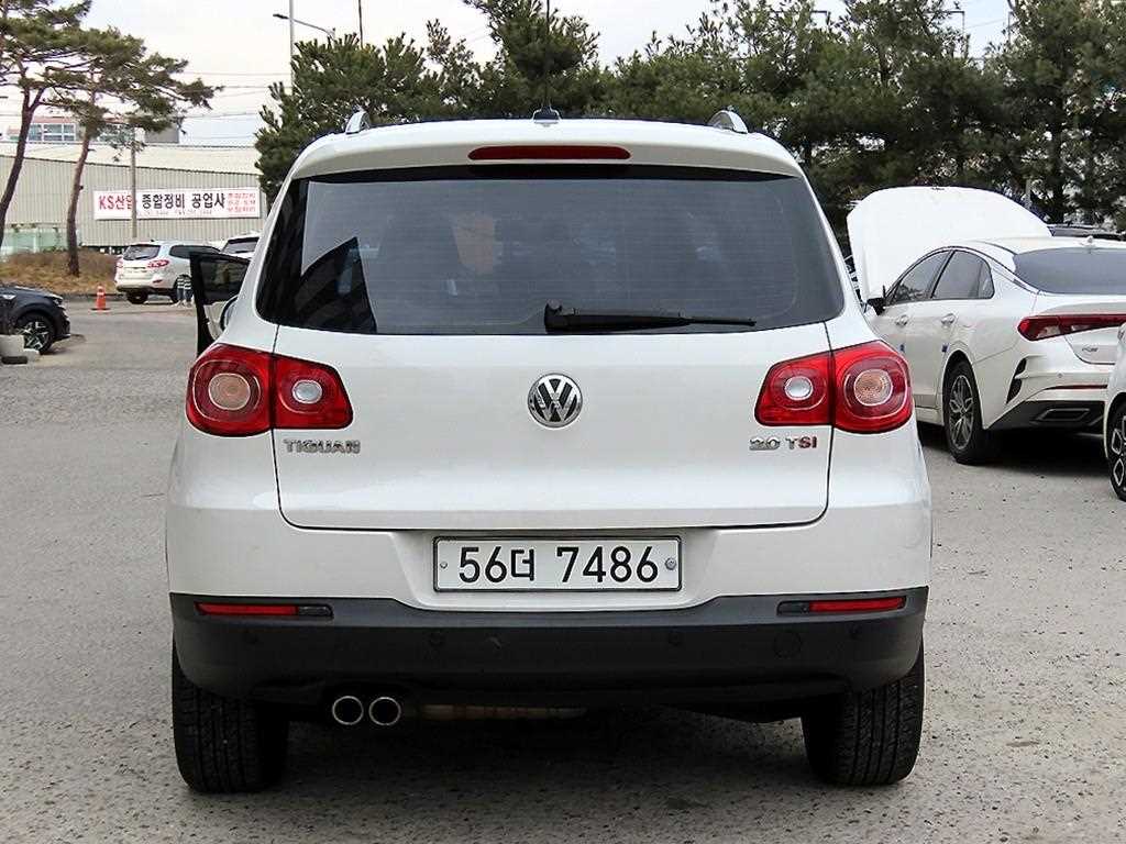 Volkswagen Tiguan - Vista 4
