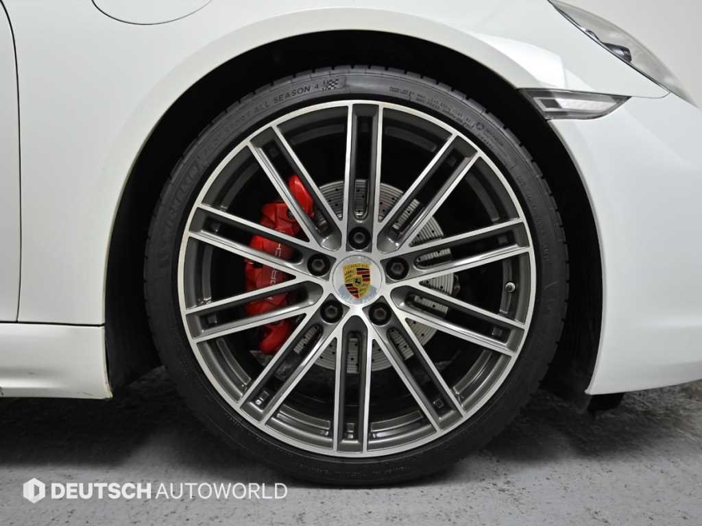 Porsche 718 - Vista 5