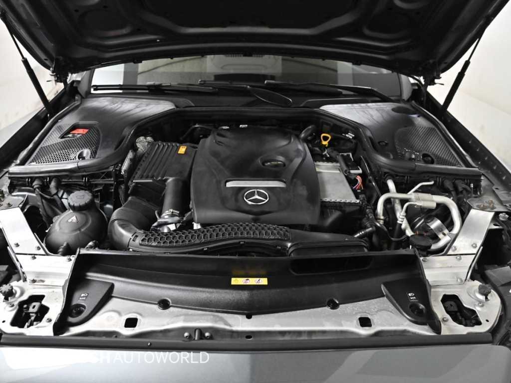 Mercedes Benz E class - Vista 6