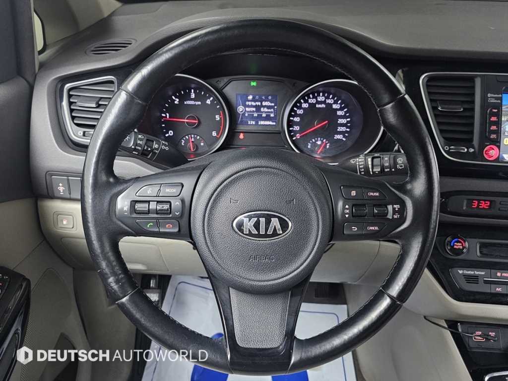 KIA Carnival 2015 - Importación desde Corea - HF Imports Iquique - Foto 13