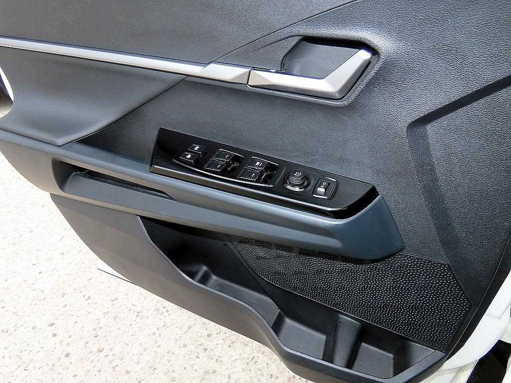 Ssangyong Torres - Vista 11