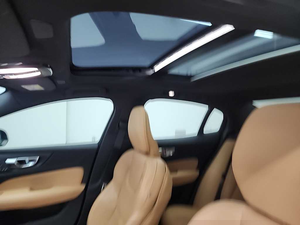 Volvo S60 2023 Negro - Importación desde Corea - HF Imports Iquique - Foto 14