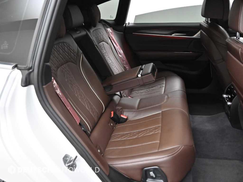 BMW Gran Turismo - Vista 12