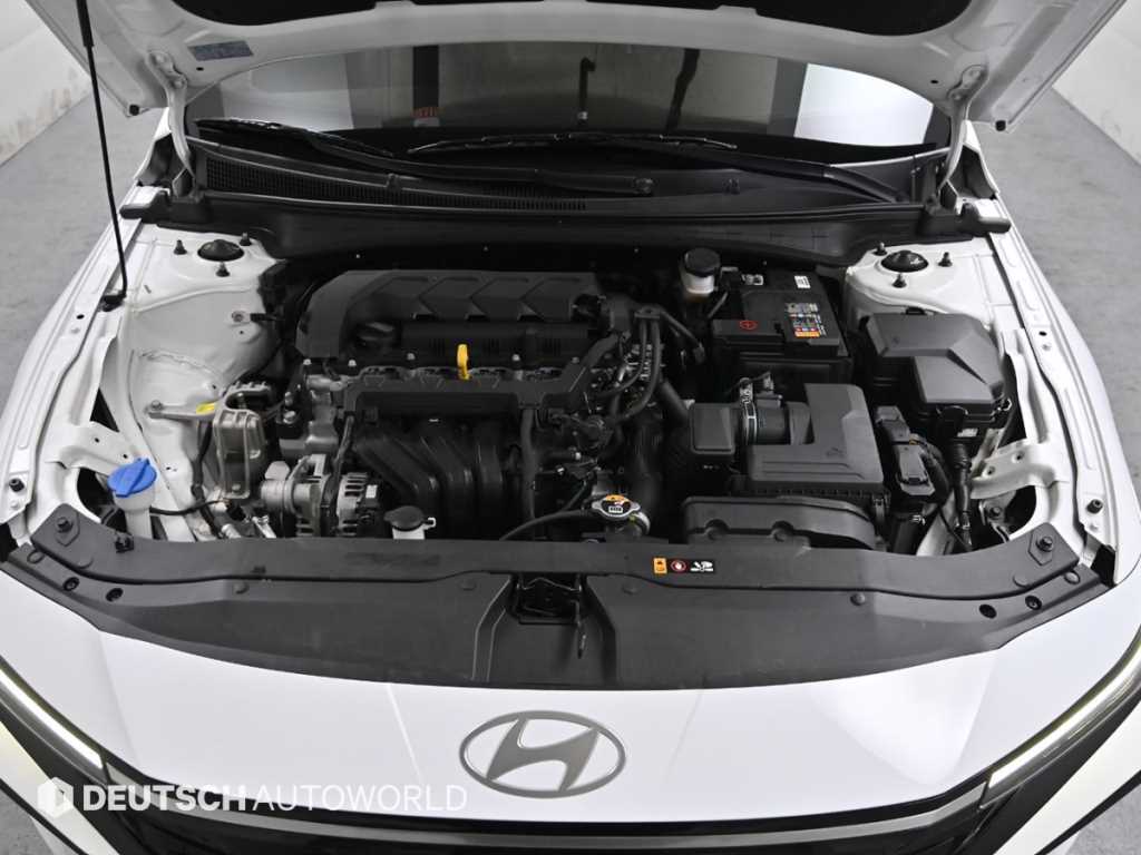 HYUNDAI Avante - Vista 6