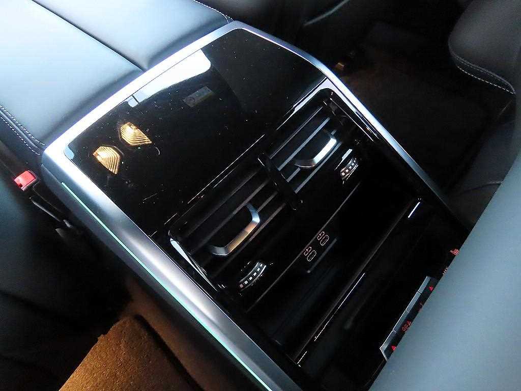 BMW 8 Series 2024 Negro - Importación desde Corea - HF Imports Iquique - Foto 16