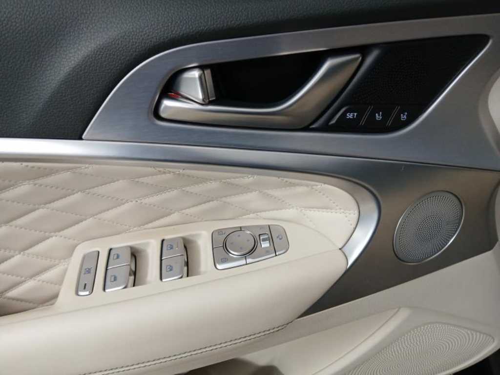 Genesis G70 - Vista 11