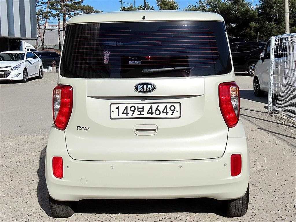 KIA Ray - Vista 4