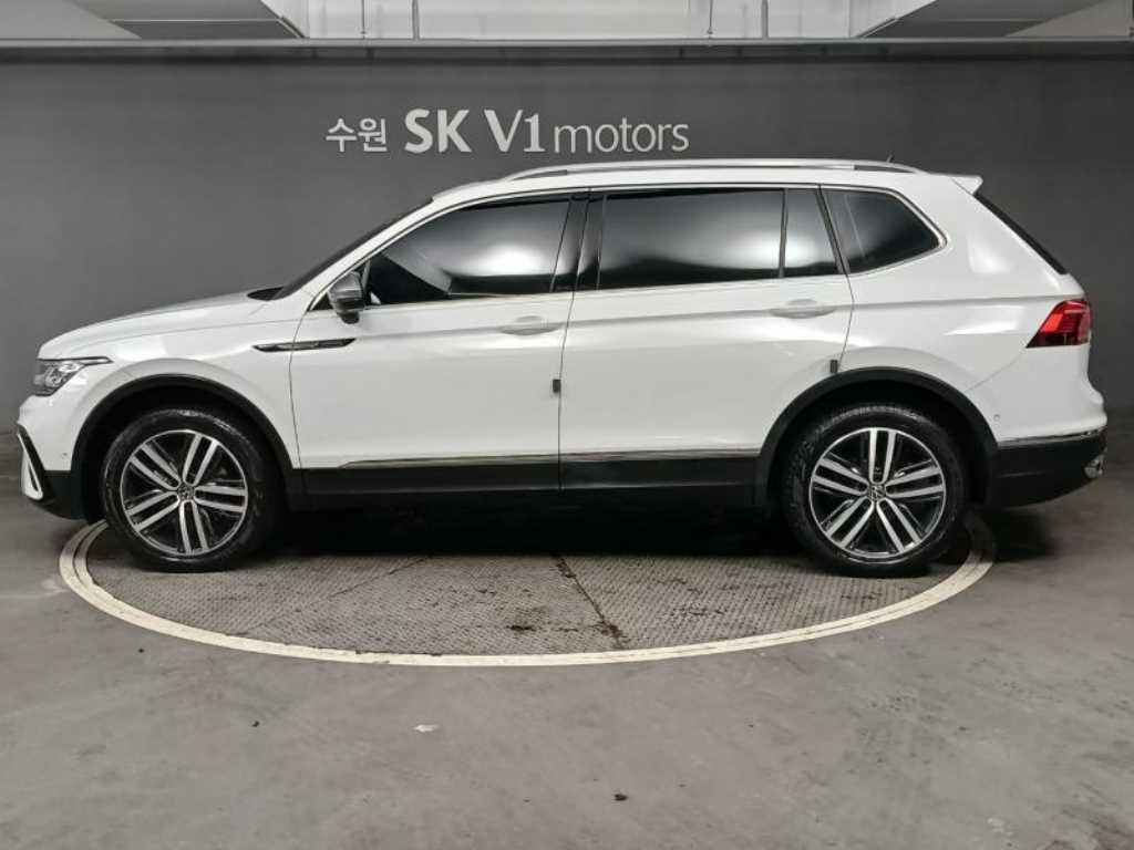 Volkswagen Tiguan - Vista 5