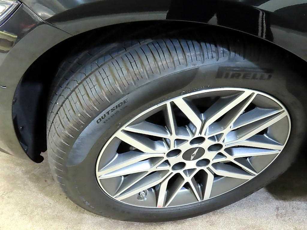 Genesis G80 2025 Negro - Importación desde Corea - HF Imports Iquique - Foto 20