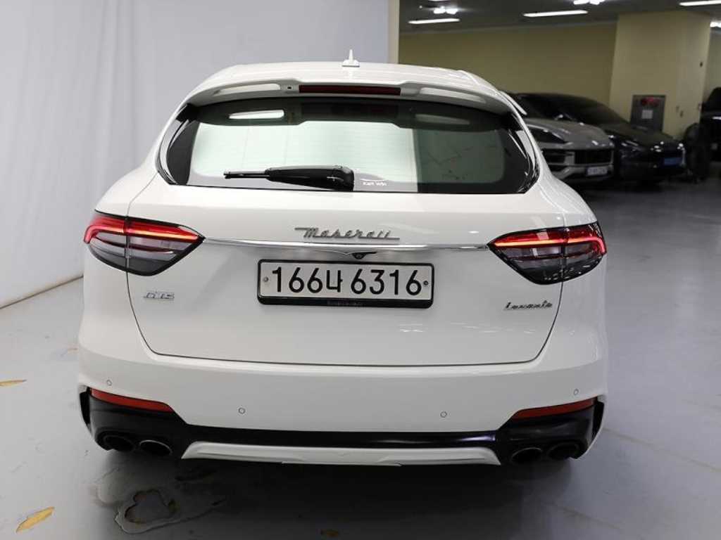 Maserati Levante - Vista 6