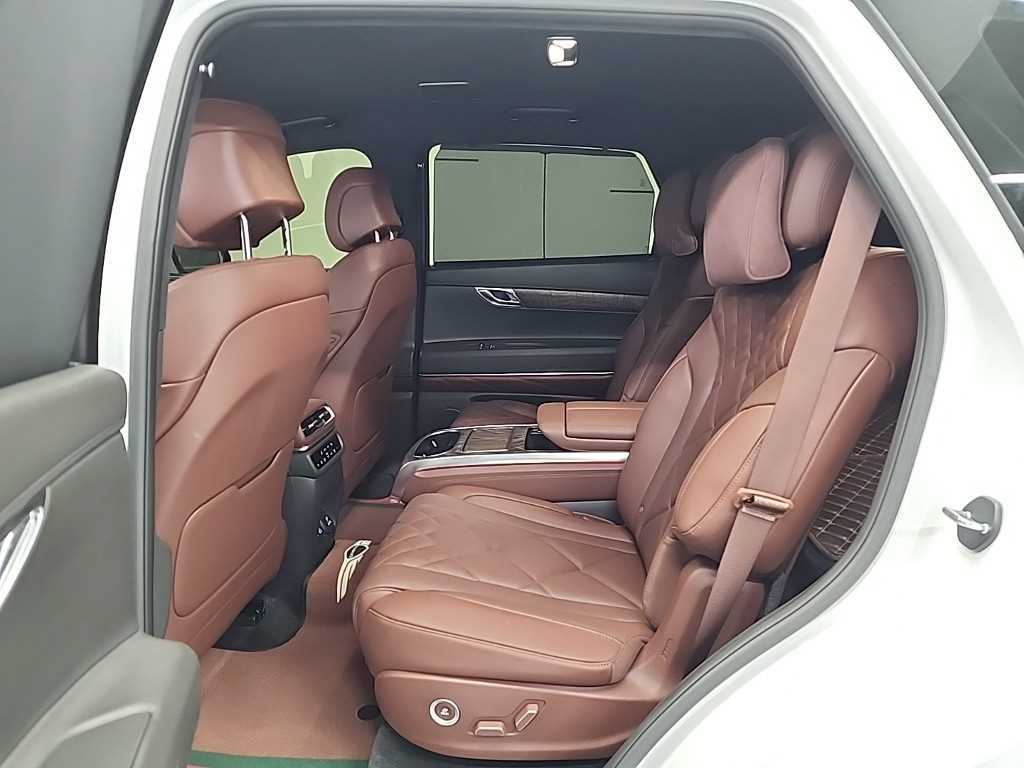 Genesis GV80 - Vista 11