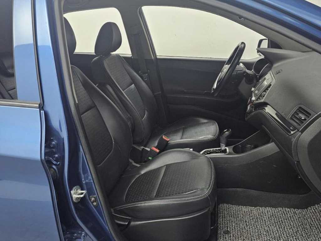 KIA Morning - Vista 11