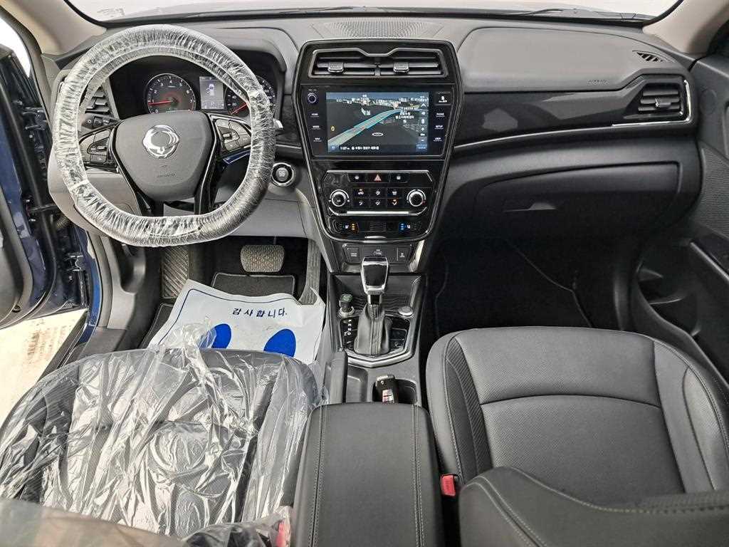 Ssangyong Tivoli - Vista 6