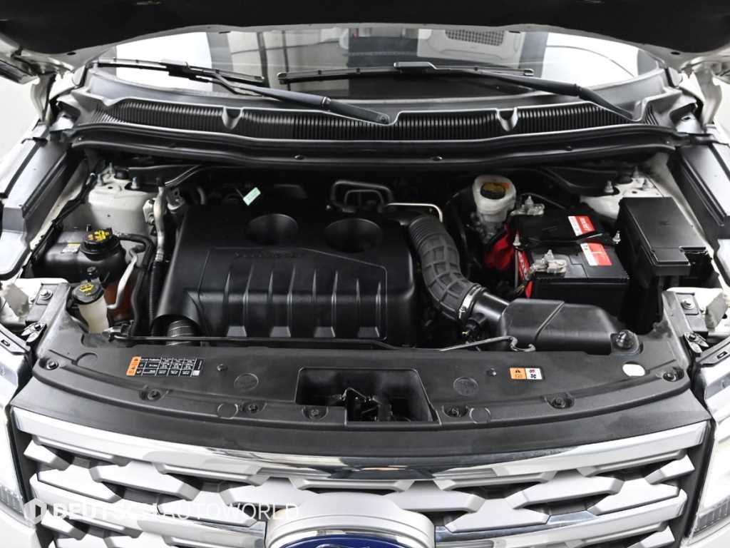 Ford Explorer - Vista 6