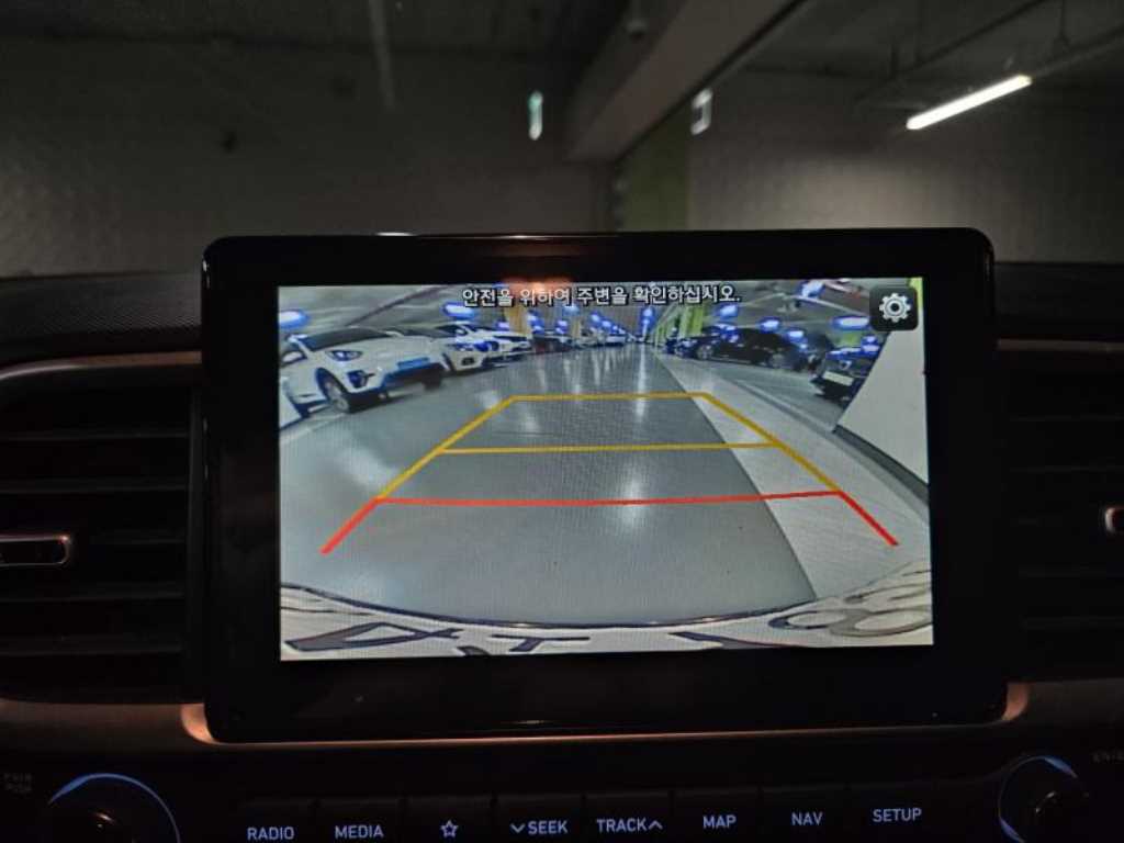 HYUNDAI Venue - Vista 8