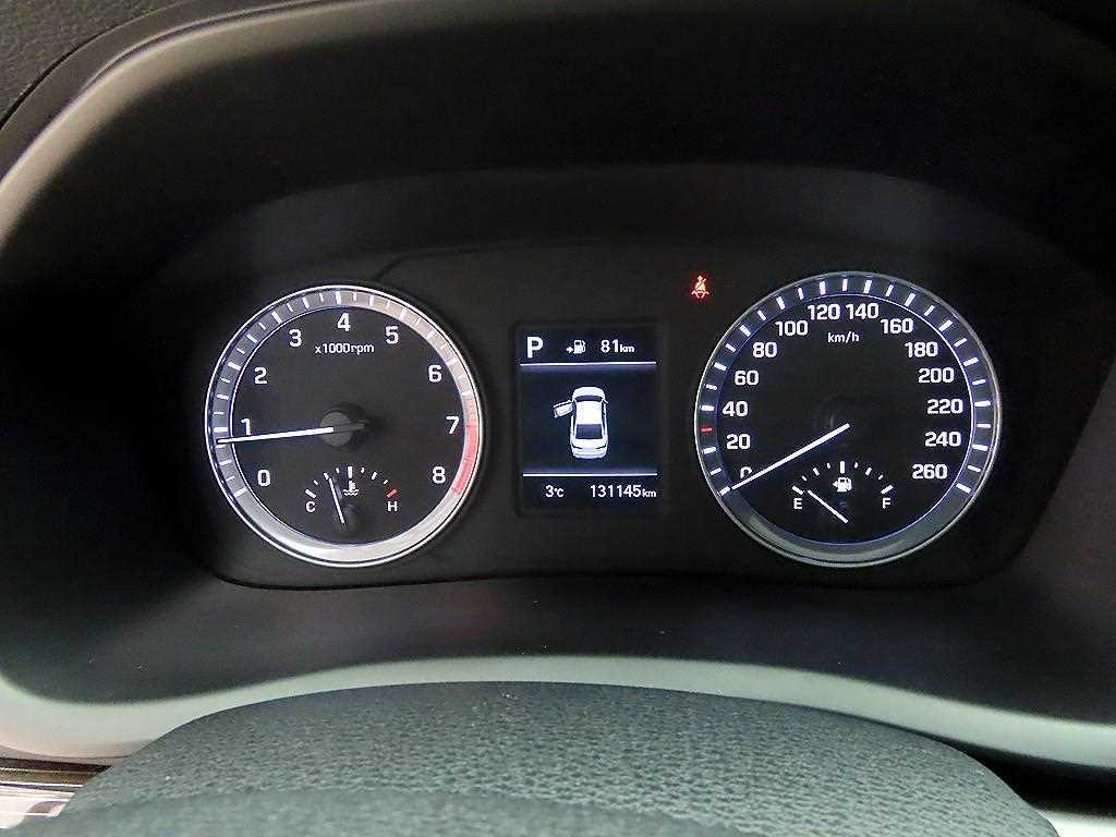 HYUNDAI Sonata - Vista 9