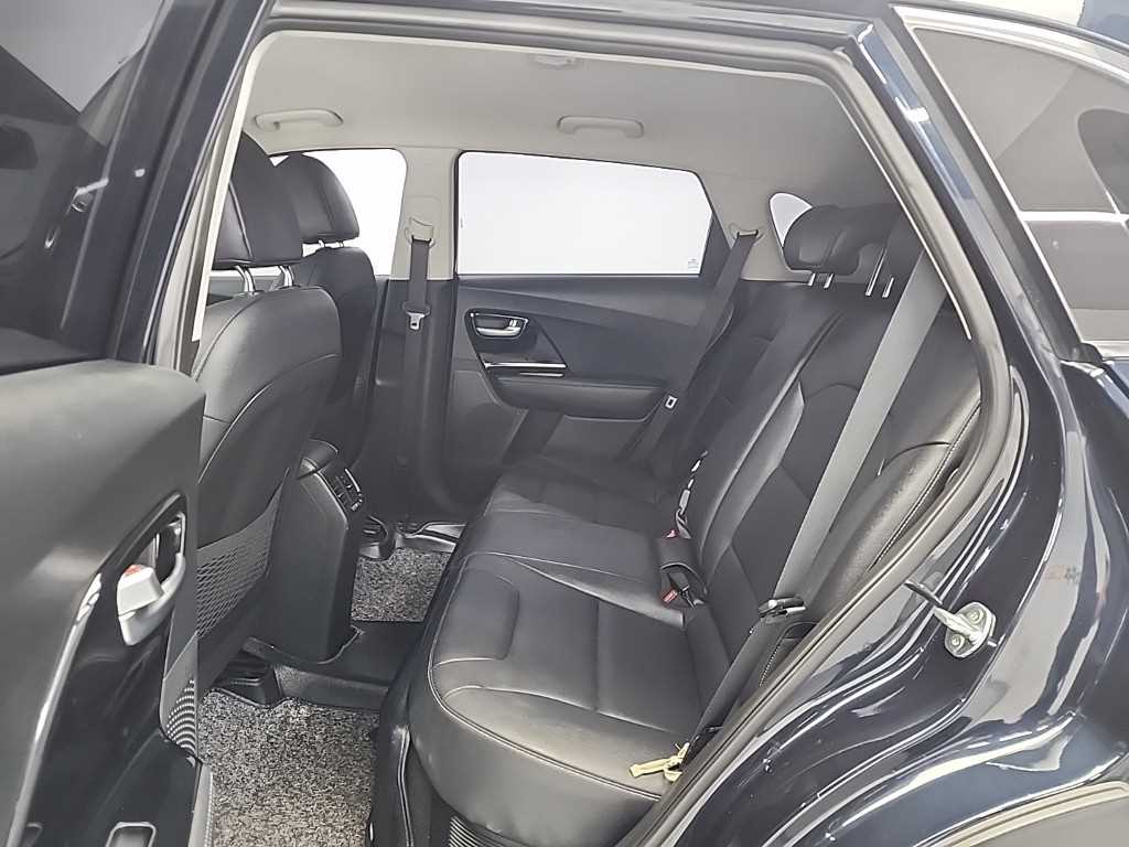 KIA Niro - Vista 12