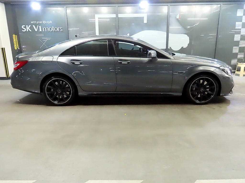 Mercedes Benz CLS Class - Vista 4
