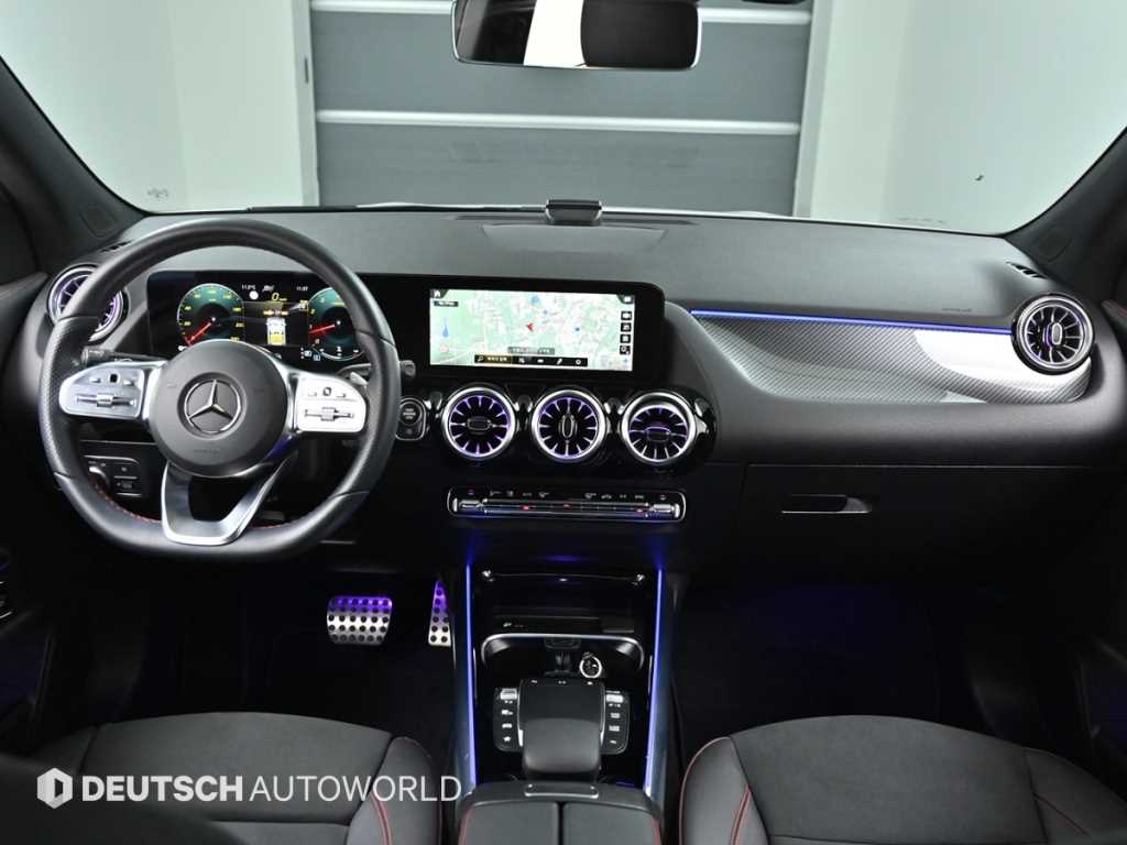 Mercedes Benz GLA Class - Vista 7