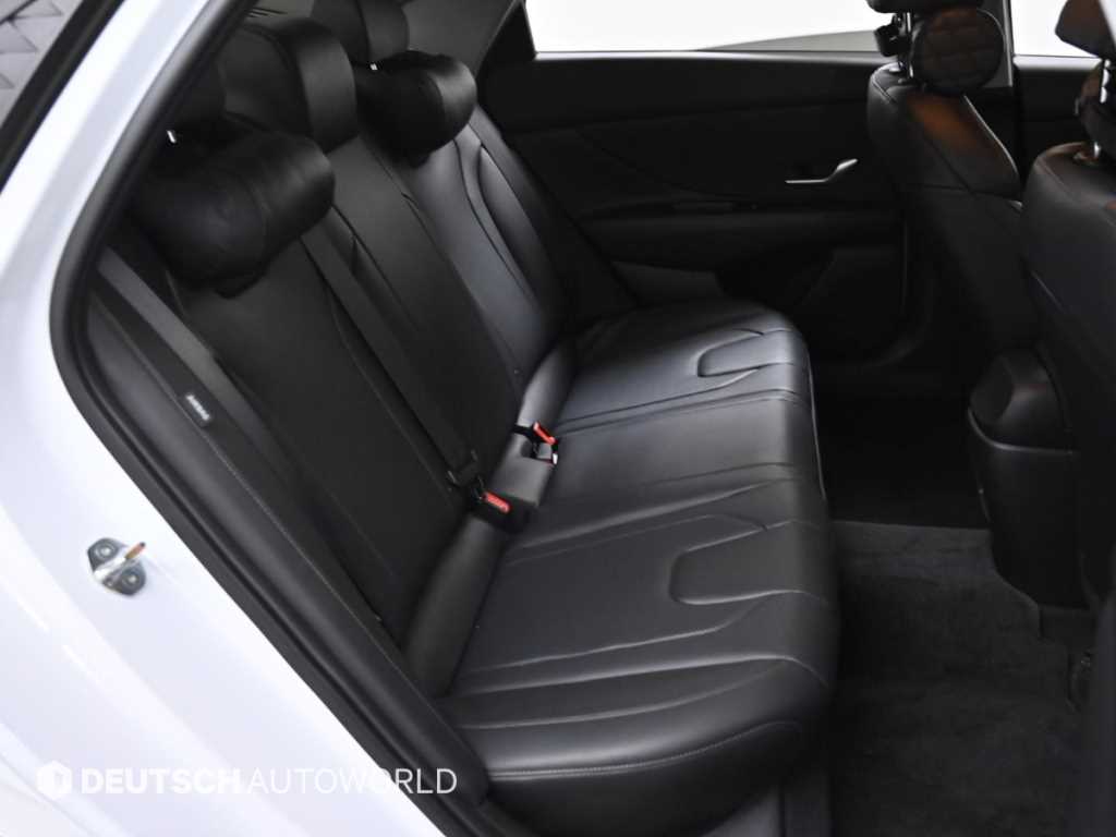 HYUNDAI Avante - Vista 12