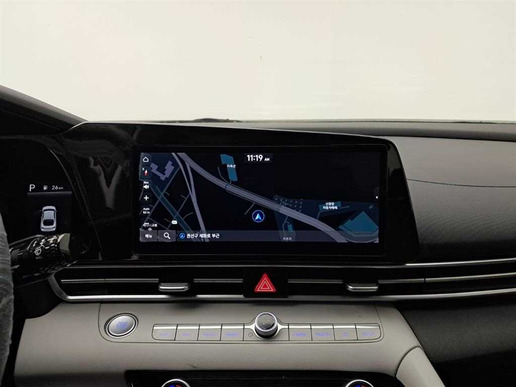 HYUNDAI Avante - Vista 9