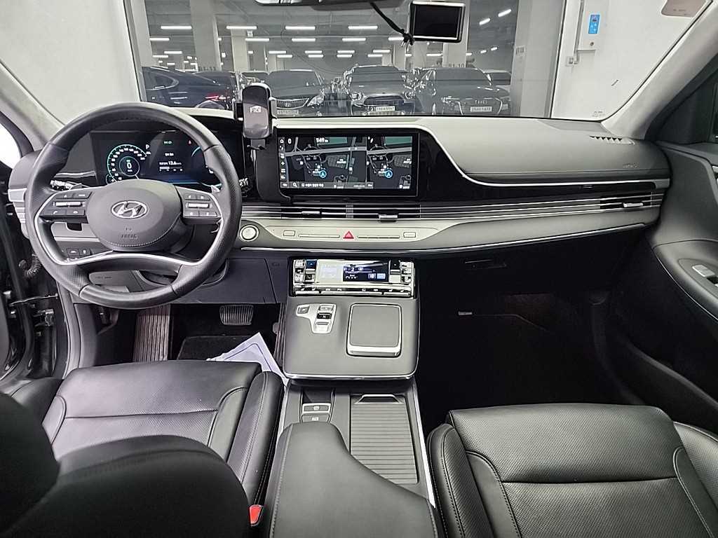 HYUNDAI Grandeur - Vista 7